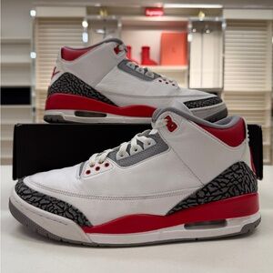 Air Jordan 3 Retro 'Fire Red' 2022 - LIGHTLY WORN WITH BOX